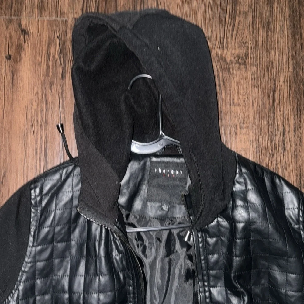 Therapy jacket - Picture 4 of 4